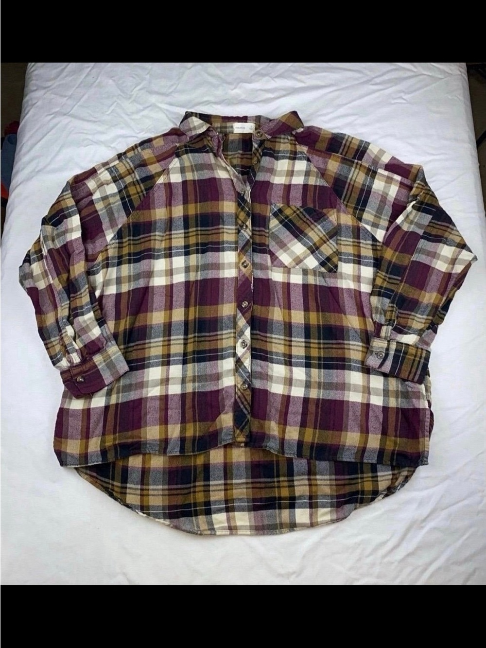 Button up - Picture 3 of 9